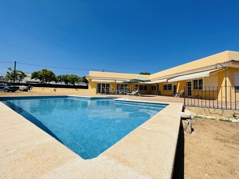 Foto b0e29c20-61d1-4e44-ad43-b1bb6c311fd1. Casa amb piscina a Santa Ponça Calvià