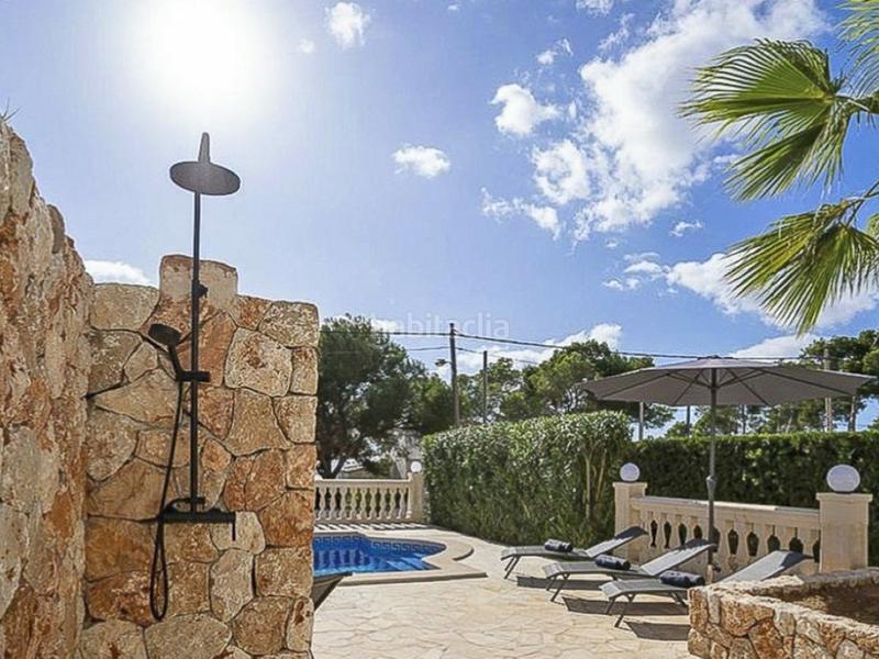 Foto c93edf89-248b-4d9e-865a-1b7cbf62e836. Casa con piscina in Campos