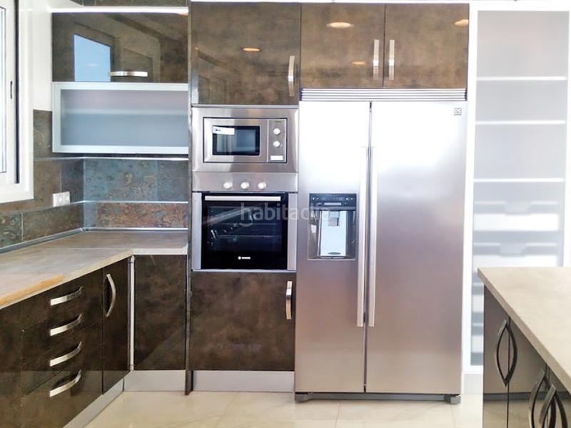 Foto d126f785-134a-4e95-ba21-b57f4a15e824. Alquiler casa villa de lujo con vistas al mar en santa ponsa en Calvià