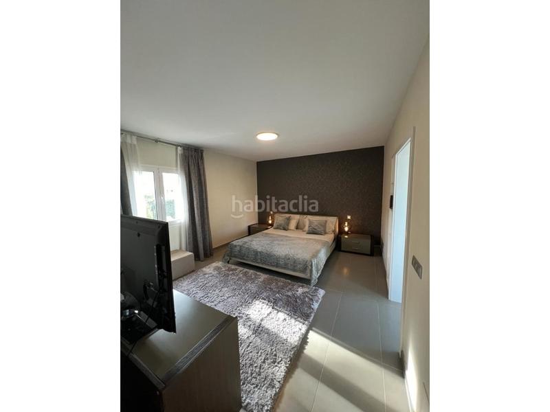 Foto eb441846-c304-4ab2-ab6a-120f0e497f7c. Casa amb piscina a Santa Ponça Calvià