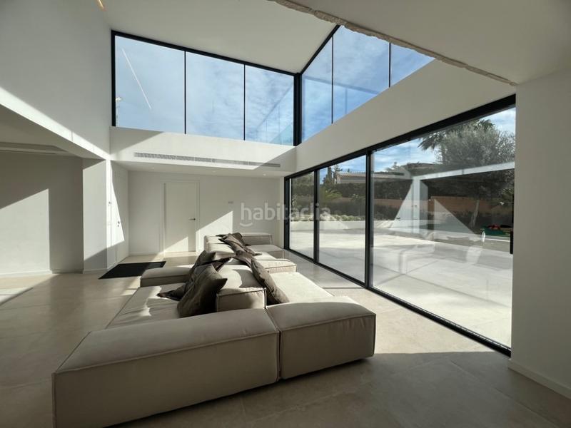 Foto e5ea7c6b-23b9-4d9d-8632-43cb42795019. Casa magnífica villa moderna en nova santa ponsa en Calvià