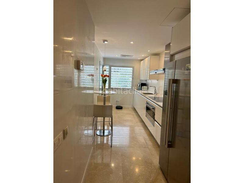 Foto 1dce9bb0-ffe9-4159-b85e-487cb9895c34. Alquiler apartamento ático de obra nueva de alta calidad en old bendinat en Calvià