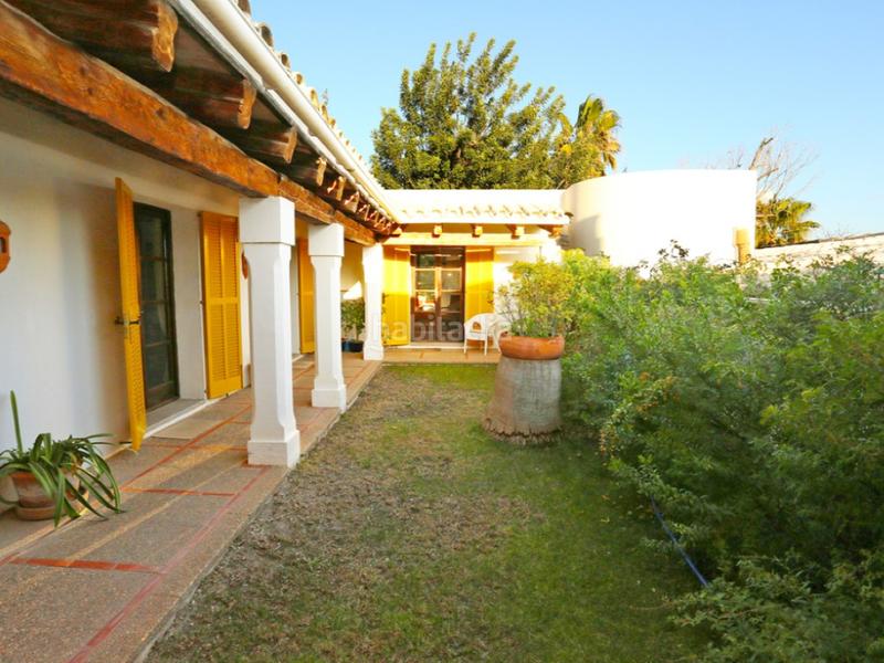 Foto cffe8ff1-4184-48e7-928c-cf1bb3fdab1f. Casa con piscina in Calvià poble Calvià