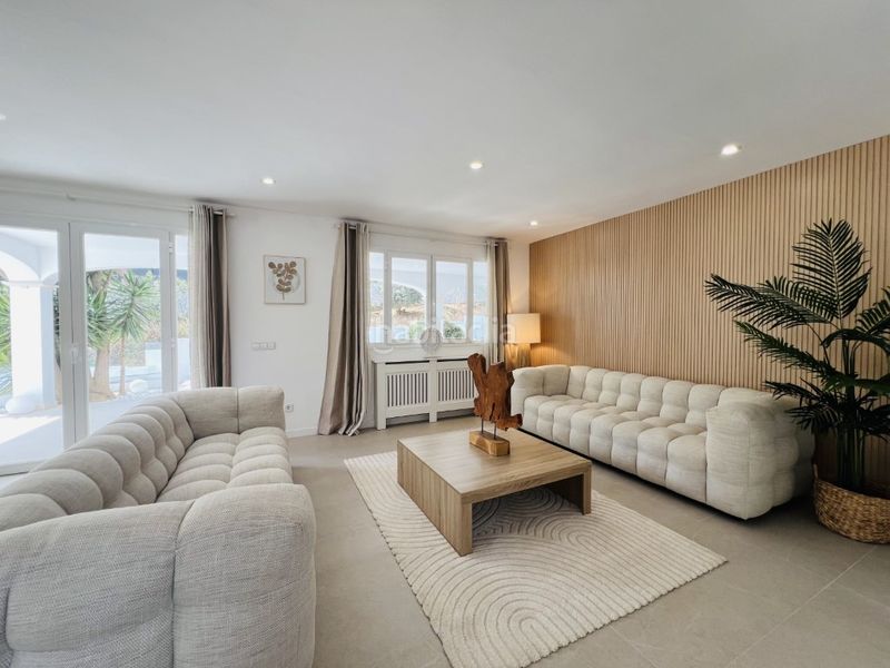 Foto e3846cb8-bfcf-4b8c-8e6d-92ef4feb5f30. Casa amb calefacció aparcament piscina a Santa Ponça Calvià