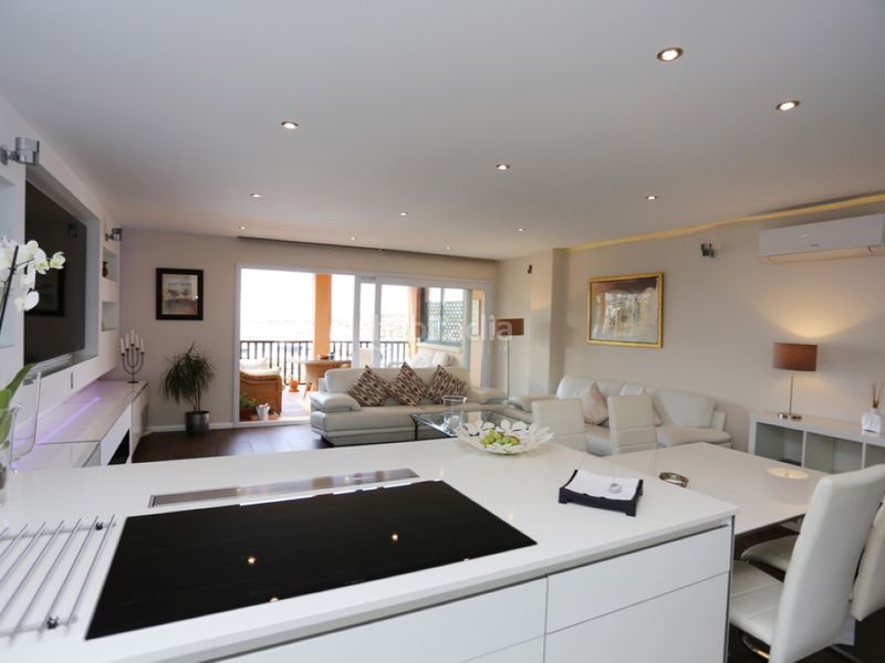 Foto 43233ae8-bfbf-44e0-b4fc-131b89681031. Apartament amb aparcament piscina a El Toro Calvià