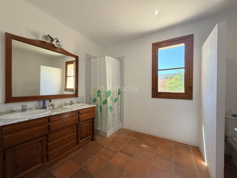 Foto fbf0ef29-b114-4ea3-a615-7975f197b2a3. Casa amb aparcament a Establiments Palma de Mallorca