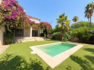 Affitto Casa in Calvià Poble. Villa de obra nueva con piscina y vistas a la montaña en es capd