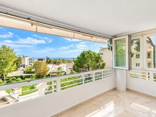 Lloguer Apartament a Cas Català-Illetes. Luminoso apartamento con vistas a la bahía en cas catalàilletas