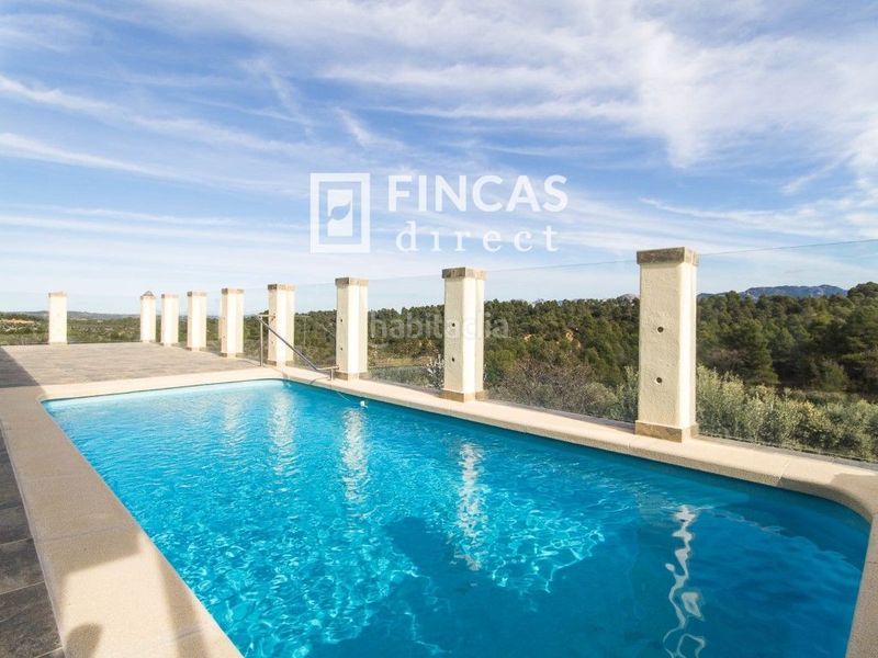 Foto 06919f50-b090-4b52-b6b5-0e21336dbab3. Masia amb aparcament piscina a Cretas