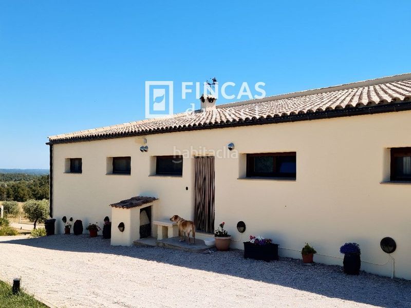 Foto 18a83ef9-8a41-4c8e-8635-b3d6db008418. Masia amb aparcament piscina a Cretas