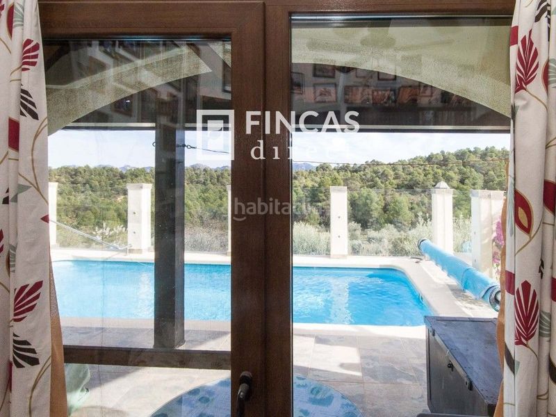 Foto 4957ffb3-fffe-4575-b1f1-dd98b0e18f5c. Masia amb aparcament piscina a Cretas