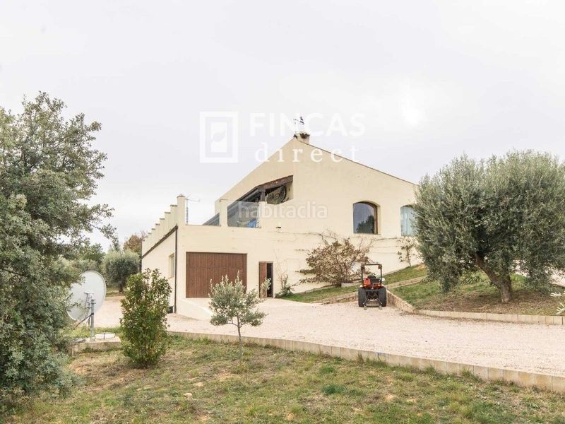 Foto c2e440df-5447-4b68-ae2b-b28817176a1b. Masia amb aparcament piscina a Cretas