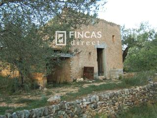 Masia  Wf97+68h. Finca aislada con casita  junto al canal de xerta