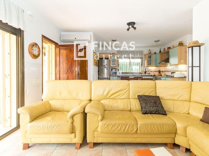 Foto 049b67f8-5844-4d4e-8ab7-75377de6143d. Chalet impecable chalet de 3 hab en tres cales, con piscina comunitaria. en Ametlla de Mar (L´)
