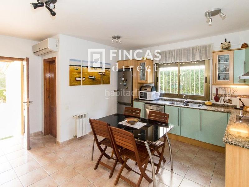Foto 312f9967-cd75-4020-a5e1-408b23c2387c. Chalet impecable chalet de 3 hab en tres cales, con piscina comunitaria. en Ametlla de Mar (L´)