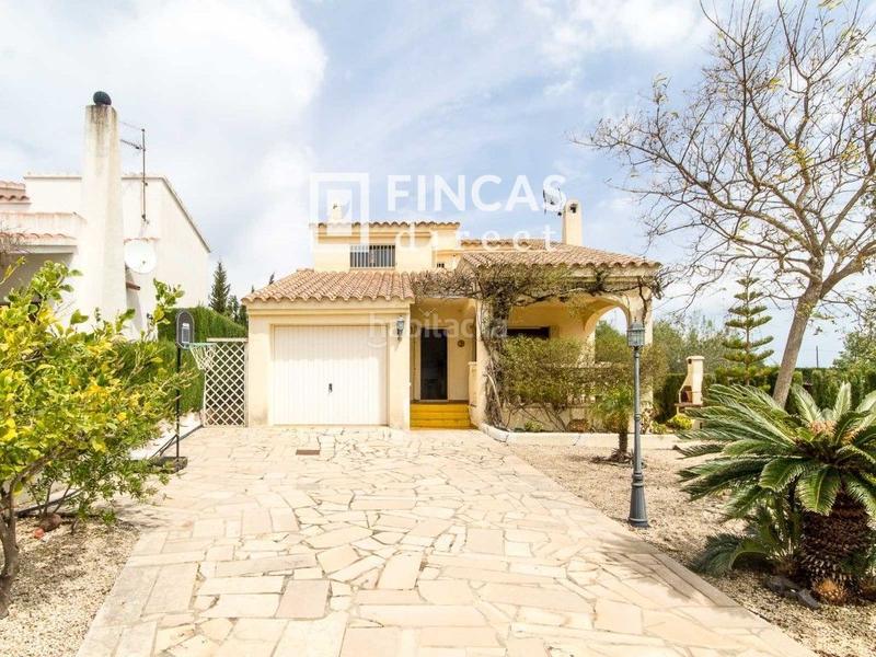 Foto 4e57d5e1-4f9a-4b39-8444-01aa93c58d43. Chalet impecable chalet de 3 hab en tres cales, con piscina comunitaria. en Ametlla de Mar (L´)
