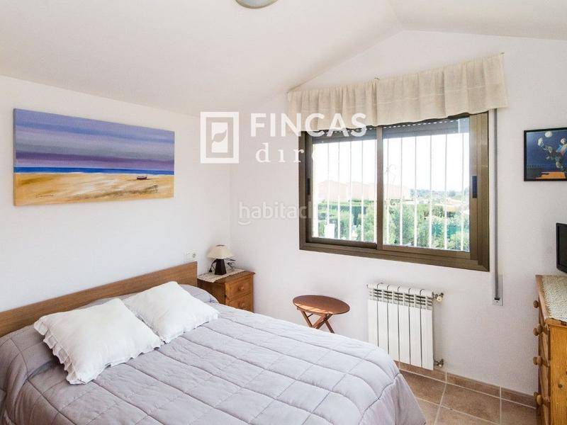 Foto d8797dc3-3c01-439f-b91d-091c714e8a47. Chalet impecable chalet de 3 hab en tres cales, con piscina comunitaria. en Ametlla de Mar (L´)