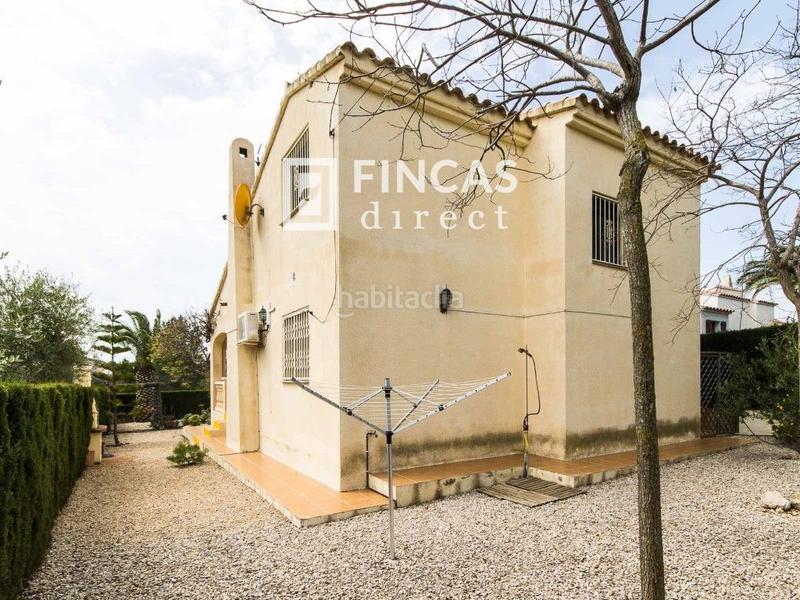 Foto eb6faa1b-847b-40b0-97c4-8867bd63acd4. Chalet impecable chalet de 3 hab en tres cales, con piscina comunitaria. en Ametlla de Mar (L´)