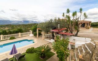 Masía  Rghx+hcg. Gran finca rural múltiples viviendas, piscina e invernadero