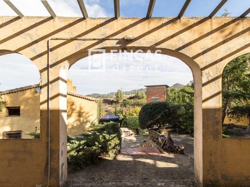 Foto a01da437-17a1-4e84-accf-d1680a00c347. Masia amb calefacció aparcament a Subirats