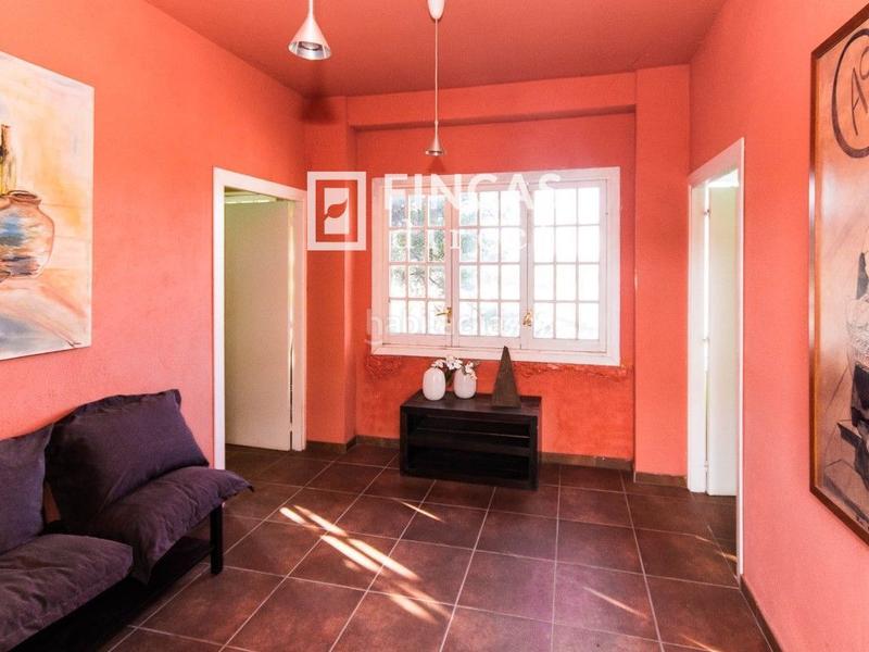 Foto aaee751a-3ae6-456e-9892-727fb0c97a20. Masia amb calefacció aparcament a Subirats