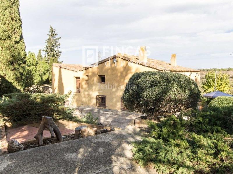 Foto b25795af-3933-4216-ac0f-e0457b187f2a. Masia amb calefacció aparcament a Subirats