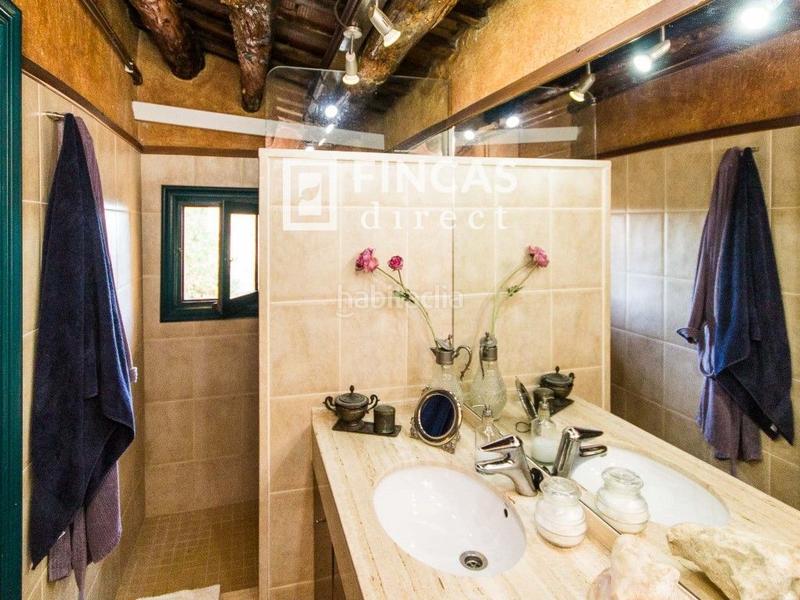 Foto d3224cef-f863-479f-9e86-8911d54dfc24. Masia amb calefacció aparcament a Subirats