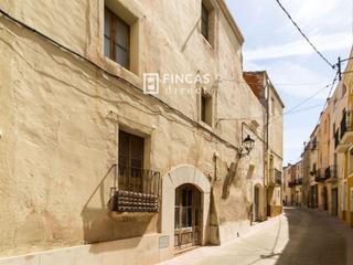 Casa  Major. Casa de pueblo tradicional para reformar en puigpelat
