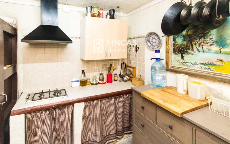 Foto 032bec40-9db1-4c17-809f-9928244f7796. Masia amb aparcament a Perelló (El)