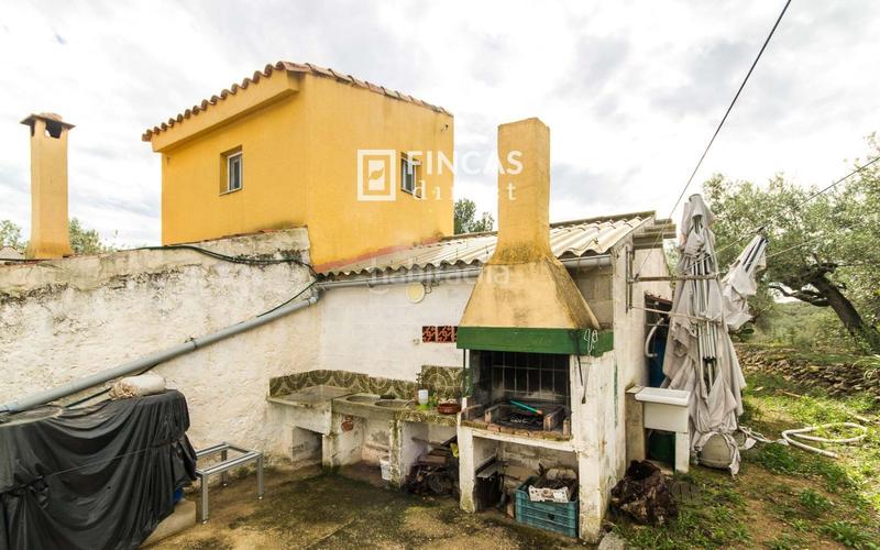 Foto 0ff6634a-517b-441b-afc9-23a070ad6c85. Masia amb aparcament a Perelló (El)