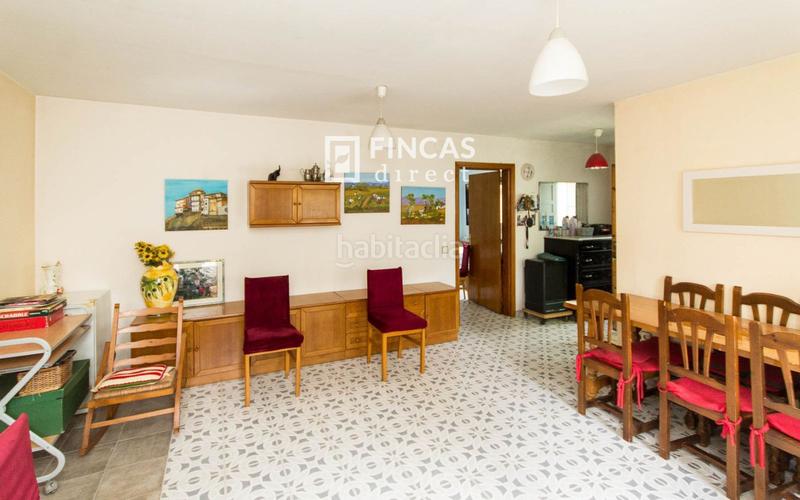 Foto 1789ca4d-b9ec-4fb7-9468-756de93f3b9b. Masia amb aparcament a Perelló (El)