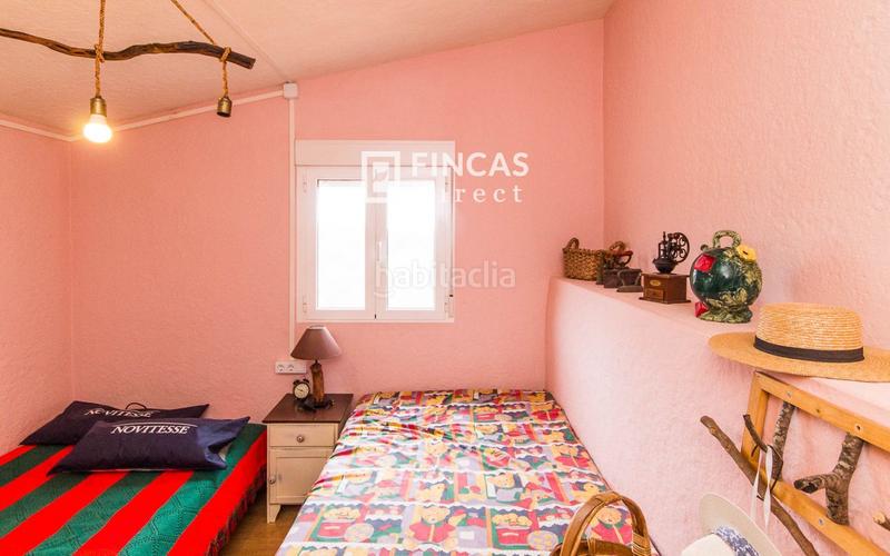 Foto 9a98c90f-9f46-41b0-80f6-689e6b26f5f9. Masia amb aparcament a Perelló (El)