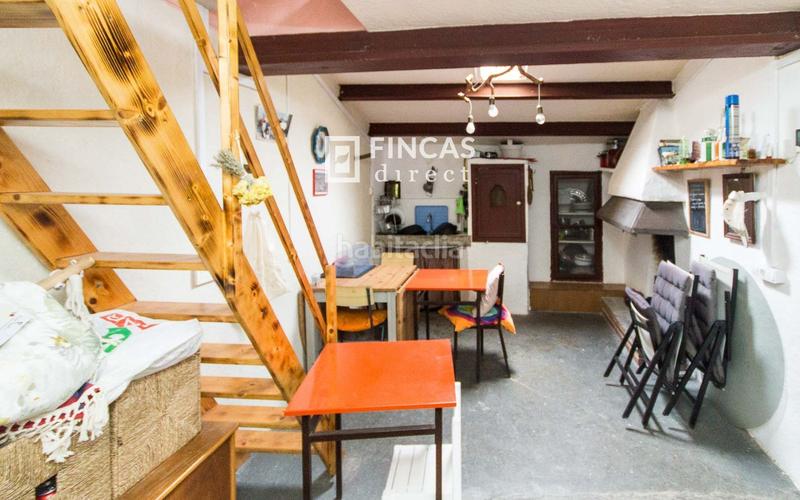 Foto afbc60e4-3f77-45fd-826b-4e3eac9cd53e. Masia amb aparcament a Perelló (El)