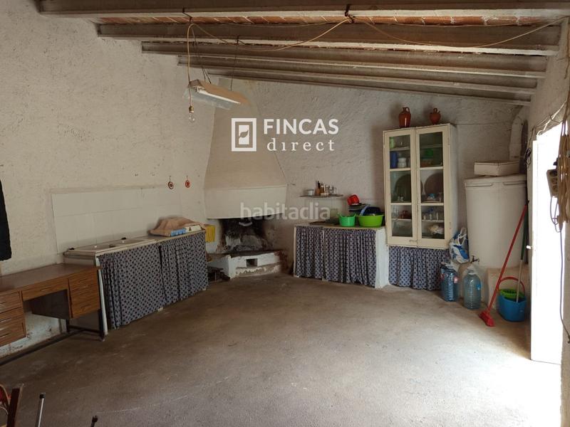 Foto ed21f1af-e6fa-46ac-83e3-783f8b207c7f. Casale con parcheggio in Camarles