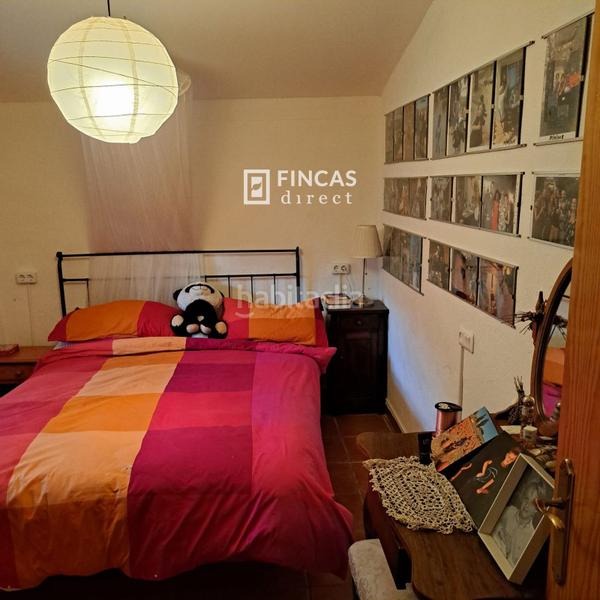 Foto f43ab3bb-268a-45f1-9b67-cb851d9f46fd. Masia a Perelló (El)