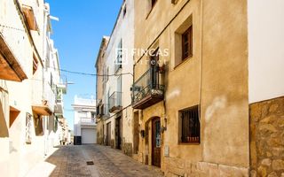 Haus  Carrer seguer. Casa con encanto, terraza de 45 m con vistas al ebro