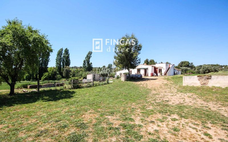Foto 8f21675c-b47f-4bf2-b9ac-a3bd4bc1051d. Masia amb piscina a Cretas