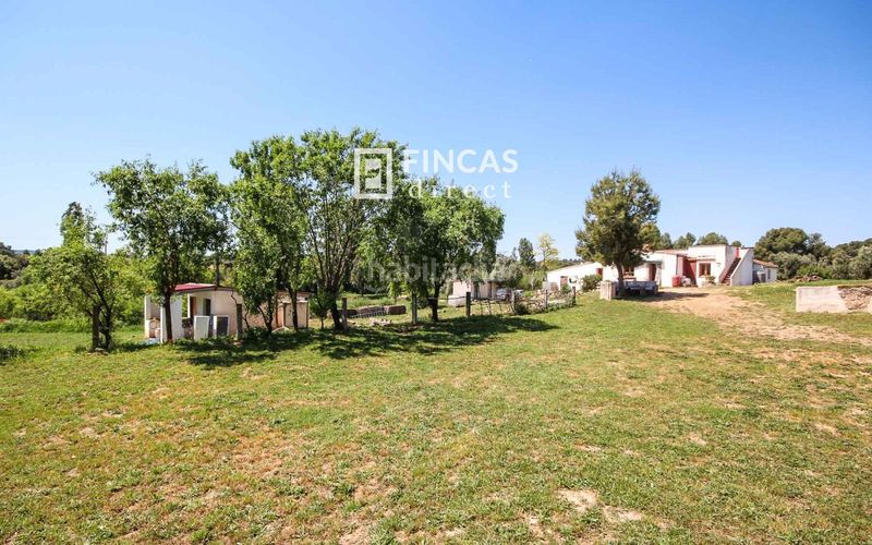Foto c9332fc4-4ec2-465c-bcd9-7ff929f5e7cf. Masia amb piscina a Cretas