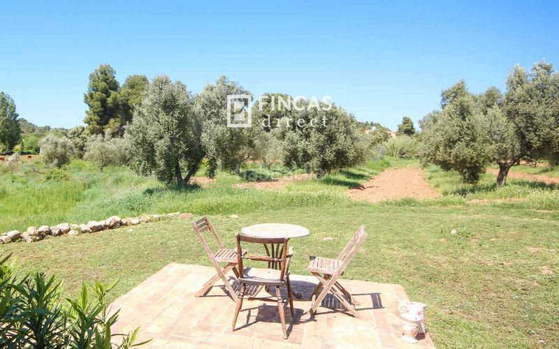 Foto dc324a6e-3c9f-4815-b109-f54431d207d1. Masia amb piscina a Cretas