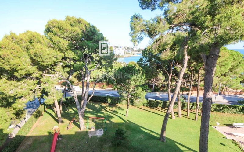 Foto 05d2a8a0-f08b-4d18-a709-f6105a7d3c27. Pis amb aparcament piscina a Mar i Camp - Platja dels Capellans Salou