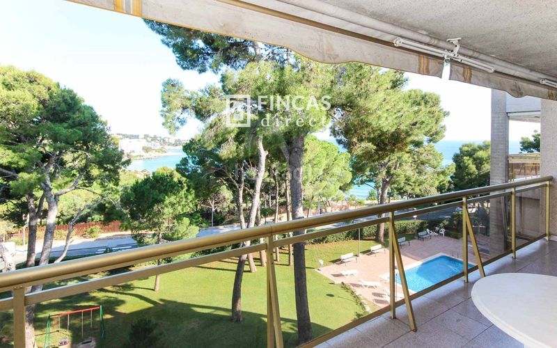 Foto 392b282c-6c2d-435b-984f-871bc5bc2473. Pis amb aparcament piscina a Mar i Camp - Platja dels Capellans Salou