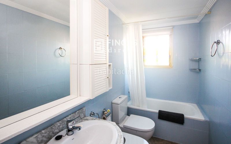 Foto 4c2b6ad6-81aa-4e36-9670-32a0ef4205b5. Pis amb aparcament piscina a Mar i Camp - Platja dels Capellans Salou