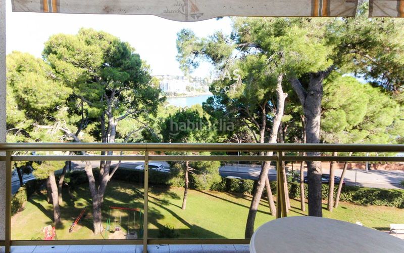 Foto ebf8b6fc-edbe-4597-b220-e245adad8939. Pis amb aparcament piscina a Mar i Camp - Platja dels Capellans Salou