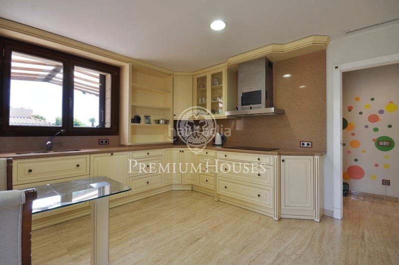 Foto 4862ce1b-3ef8-47d1-b7c8-2627c94b180a. Casa  en venta exclusiva urbanización can teixidó en Alella