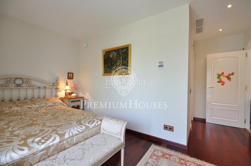 Foto 49b1169b-074f-4a3c-914c-523261ebe9d8. Casa  en venta exclusiva urbanización can teixidó en Alella