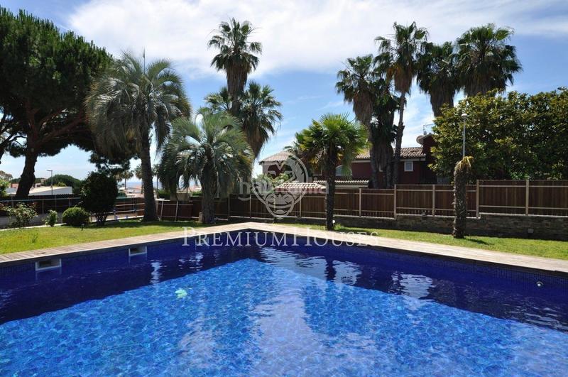 Foto 4b71477c-4c7f-4089-9585-68c74179cb40. Casa  en venta exclusiva urbanización can teixidó en Alella