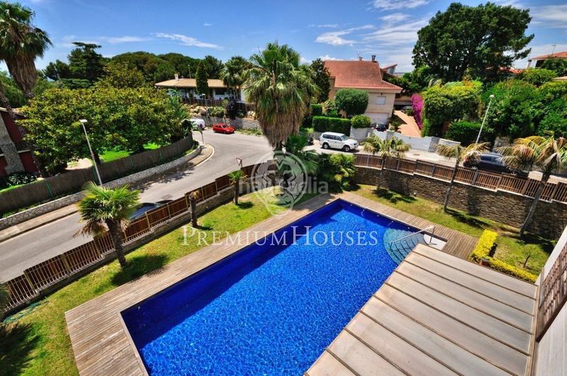 Foto 841e09f3-0552-4ac6-bc0e-310a75e04214. Casa  en venta exclusiva urbanización can teixidó en Alella