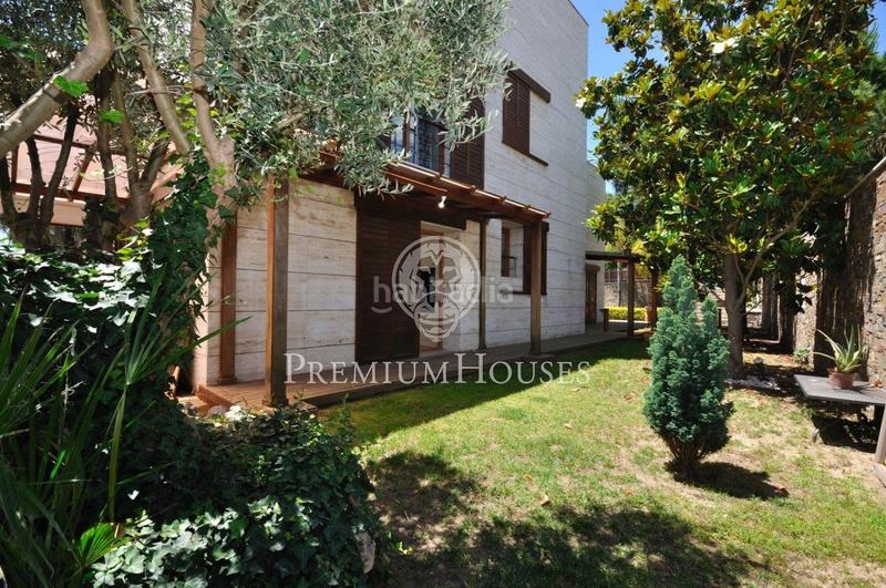 Foto aeda9628-0086-4876-80a6-24d2743d2cf3. Casa  en venta exclusiva urbanización can teixidó en Alella