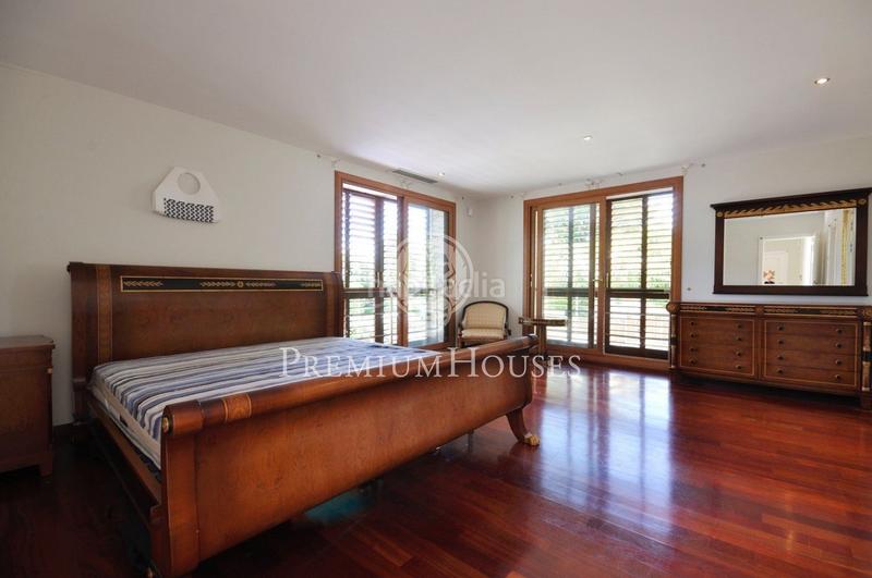 Foto c8245434-d28d-4ec8-bf6a-6c97773674a8. Casa  en venta exclusiva urbanización can teixidó en Alella