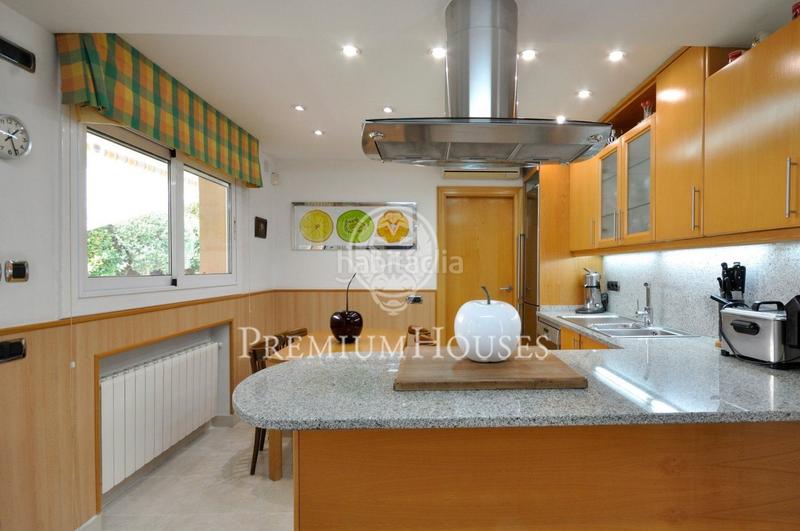 Foto cf15acaf-7b85-4a14-b43b-34202be2e2f1. Maison avec chauffage parking piscine dans Centre Sant Andreu de Llavaneres